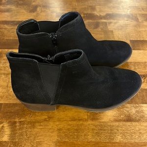 Kenzie Garry Black Booties 8.5